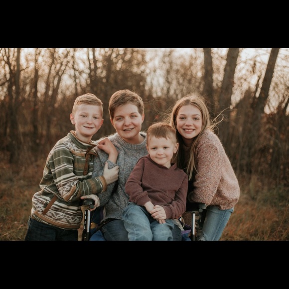 Meet your Posher, Laura - Picture 5 of 6